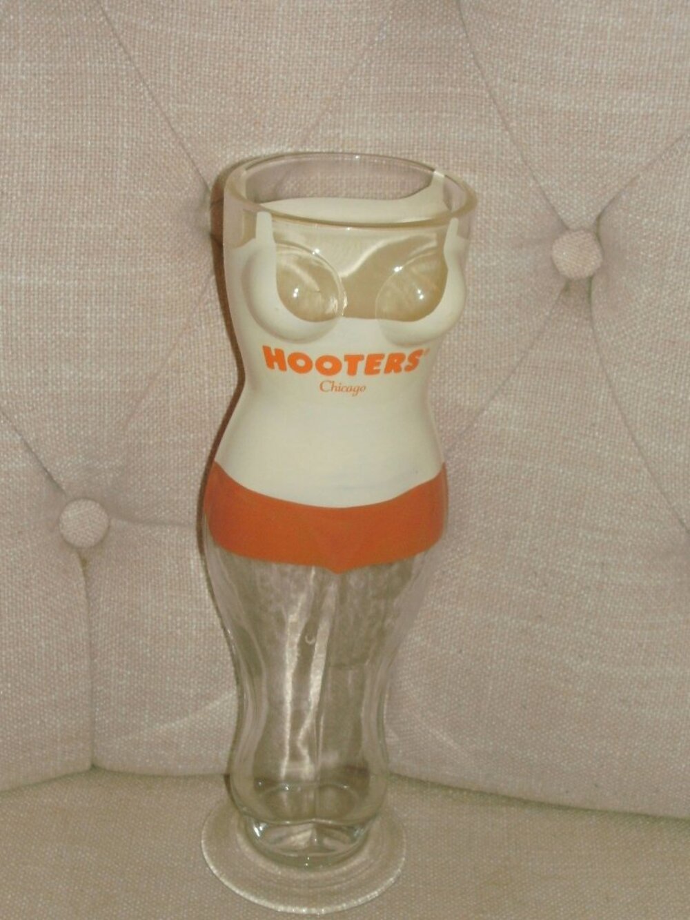 Collectible Original Hooters Girl Body Shaped 10" Tall Drinking Glass 16 oz size
